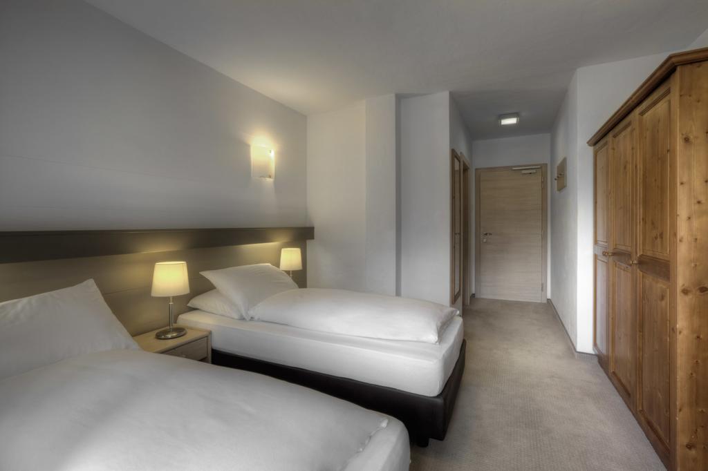 Hotel La Tambra Corvara In Badia Quarto foto